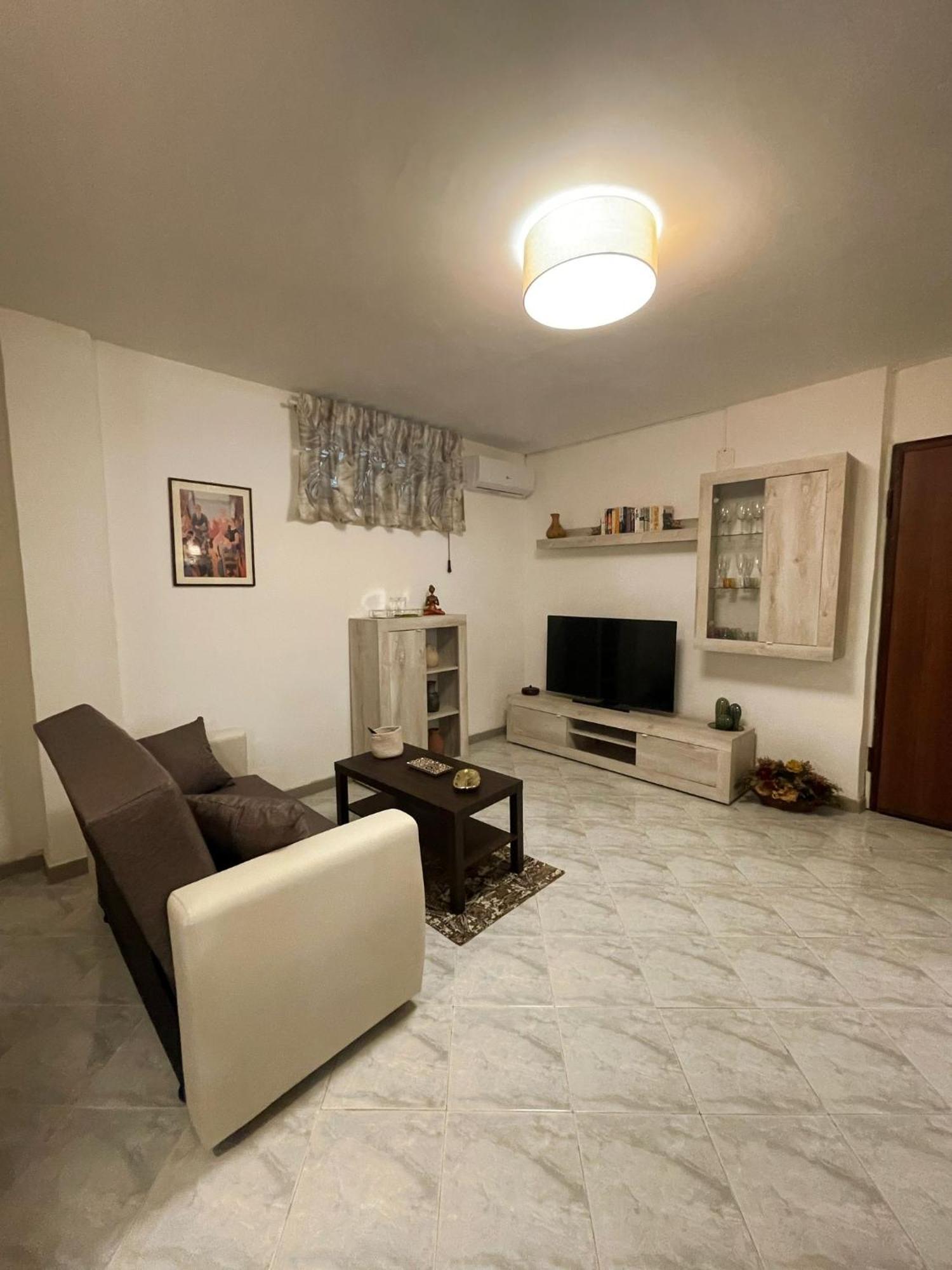 Sweethome Appartamento In Villa Privata Varcaturo Bagian luar foto